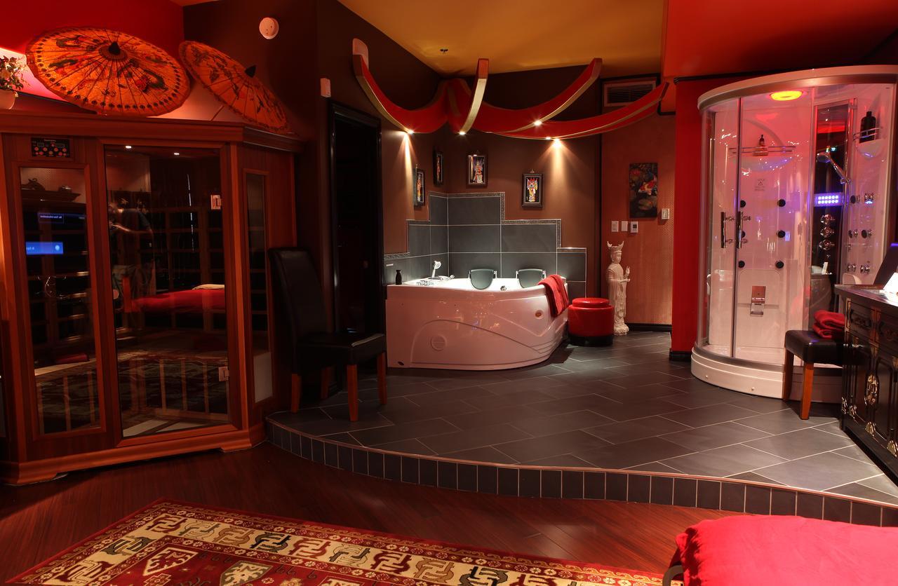 Mariaggi'S Theme Suite Hotel & Spa วินนิเพก ภายนอก รูปภาพ