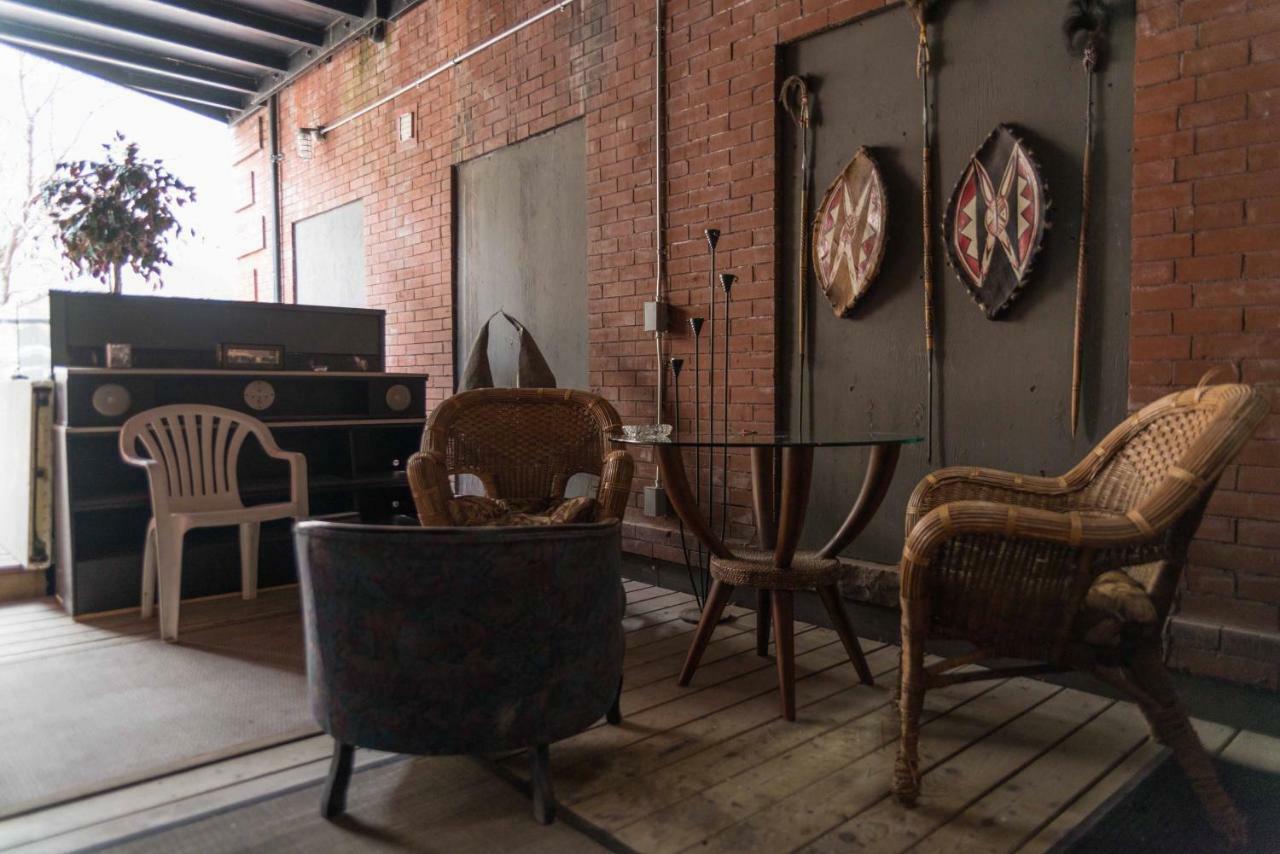 Mariaggi'S Theme Suite Hotel & Spa วินนิเพก ภายนอก รูปภาพ